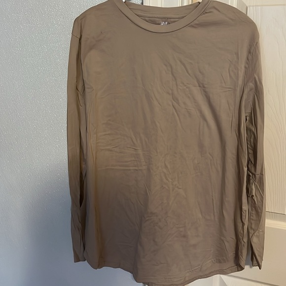 H&M Long sleeve drop cut bundle - Picture 4 of 4